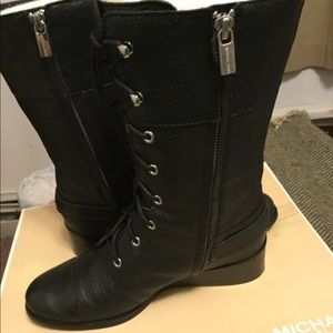 Gently Used Boots size 7.5